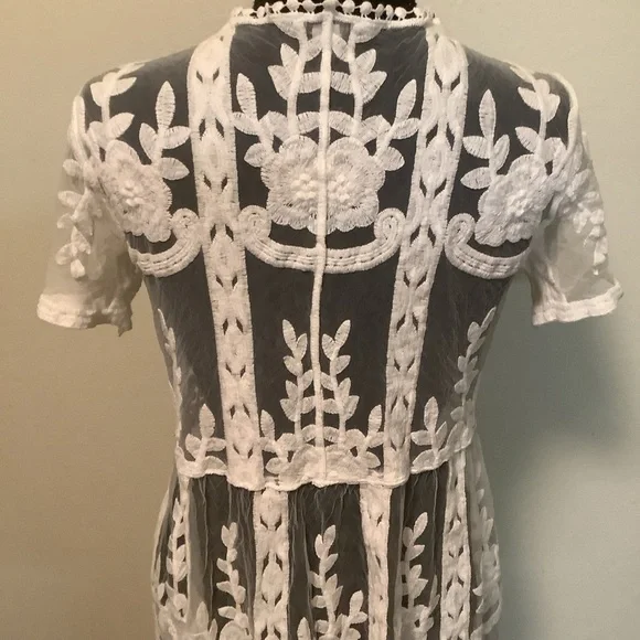 East 1946 Women’s small floral boho crochet short sleeves swimsuit /cover up - Picture 5 of 8